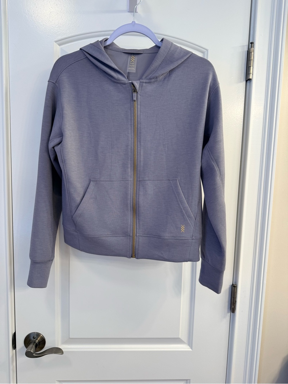 RHONE Women's Full-Zip Hoodie in Dusty Lavender